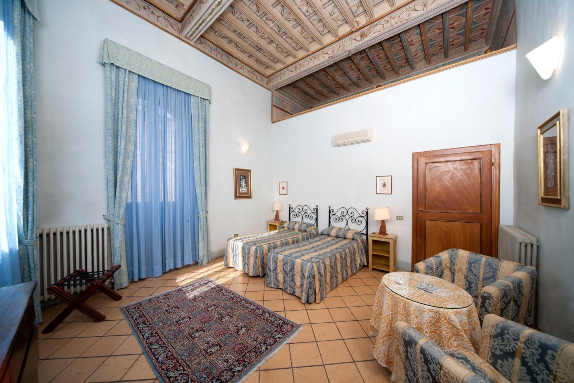 Palazzo Dragoni Hotel Spoleto Exterior foto