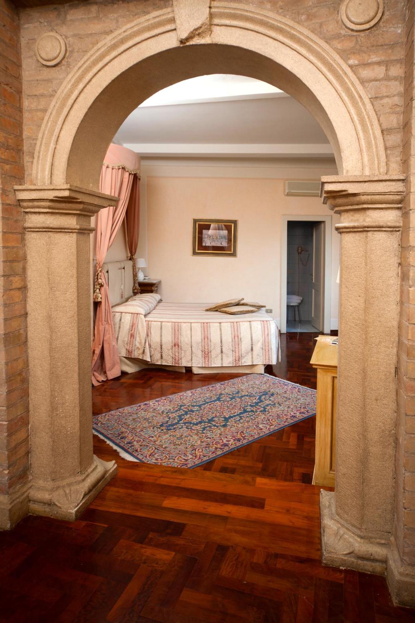 Palazzo Dragoni Hotel Spoleto Exterior foto